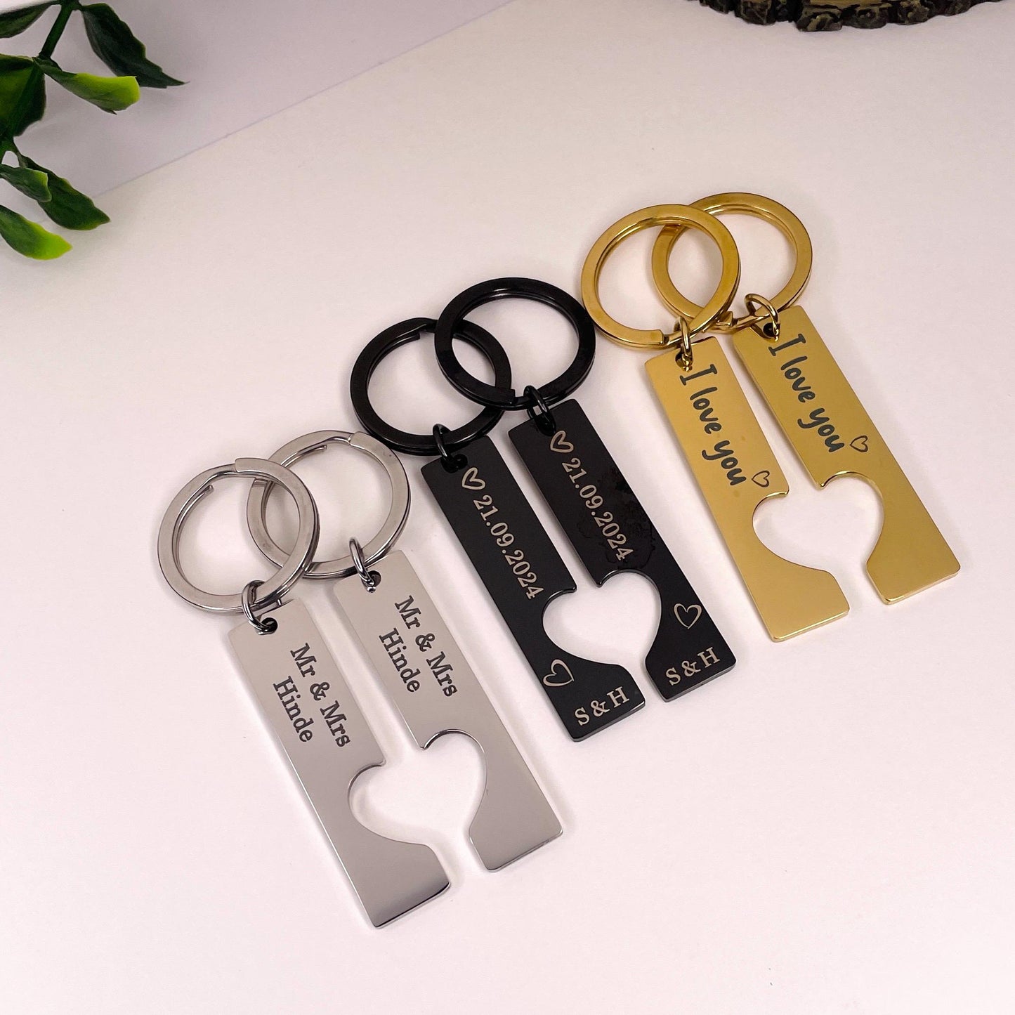 Personalised Spotify Keychain - Custom Engraved Heart Keyring for Couples | Music Keyring, Song Keychain, Anniversary Gift, Wedding Date