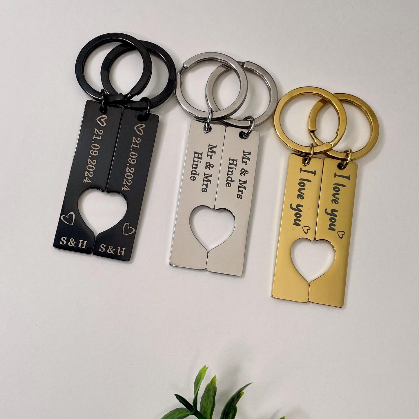 Personalised Spotify Keychain - Custom Engraved Heart Keyring for Couples | Music Keyring, Song Keychain, Anniversary Gift, Wedding Date
