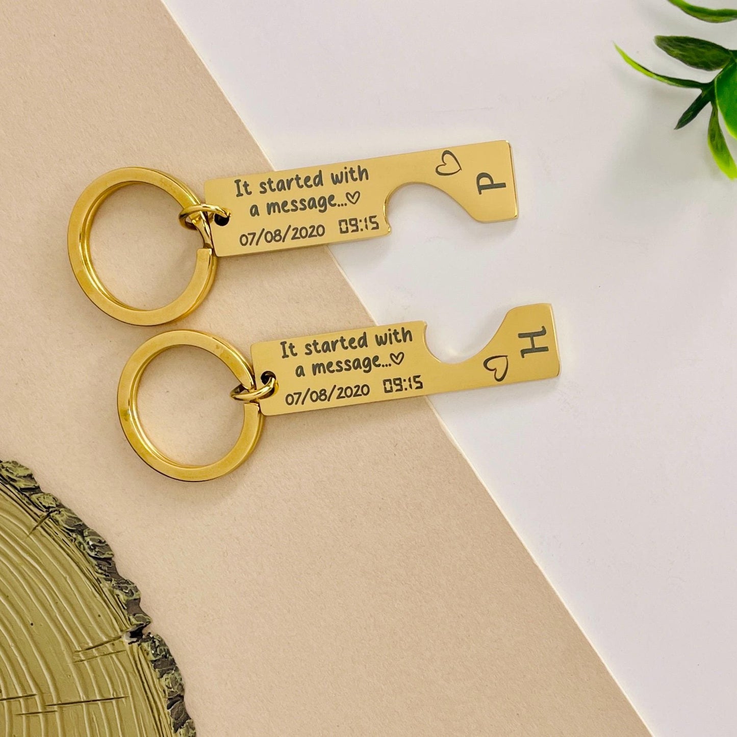 It Started With a Message Keychain | Personalized Date & Time Couple Keyring Set | Romantic Gift for Anniversary, Wedding, Valentine's Day
