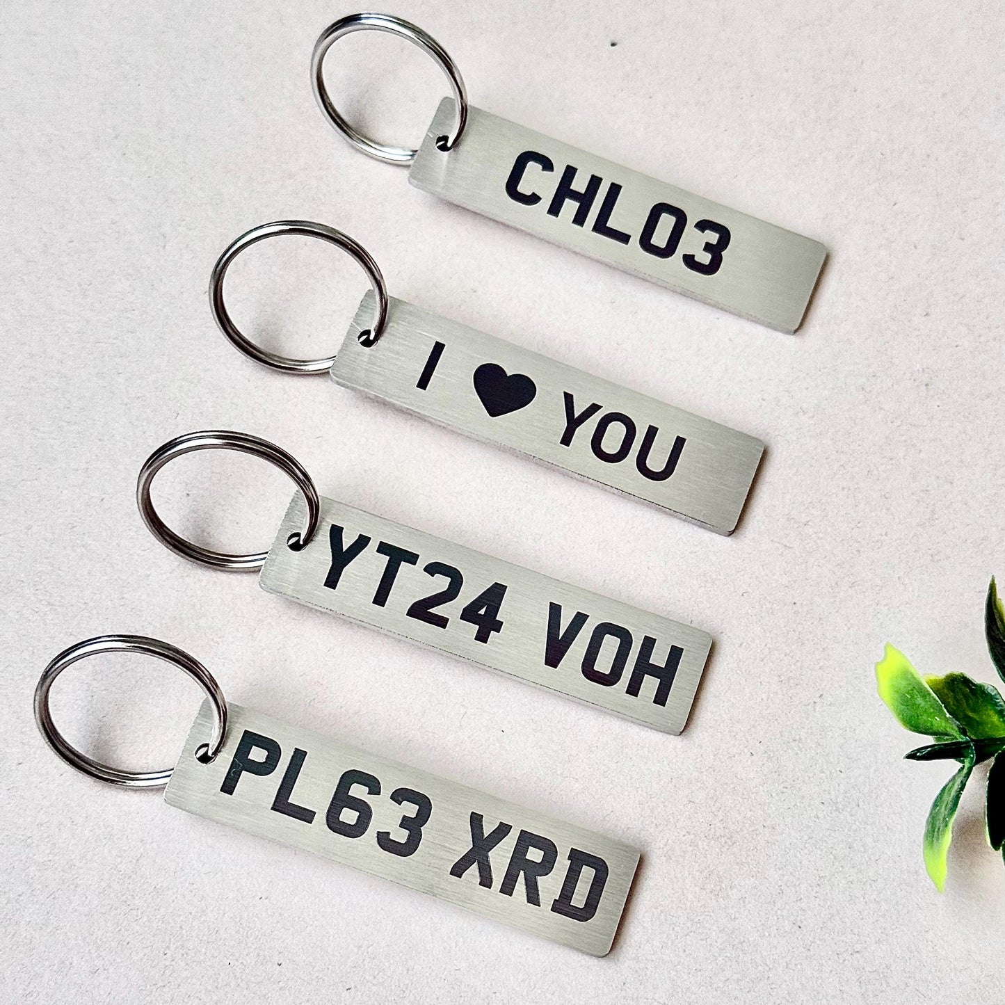Custom Number Plate Keyring | Personalised Car Registration Keychain | UK Car Reg Plate Keychain, Father’s Day Gift, Customisable Car Number