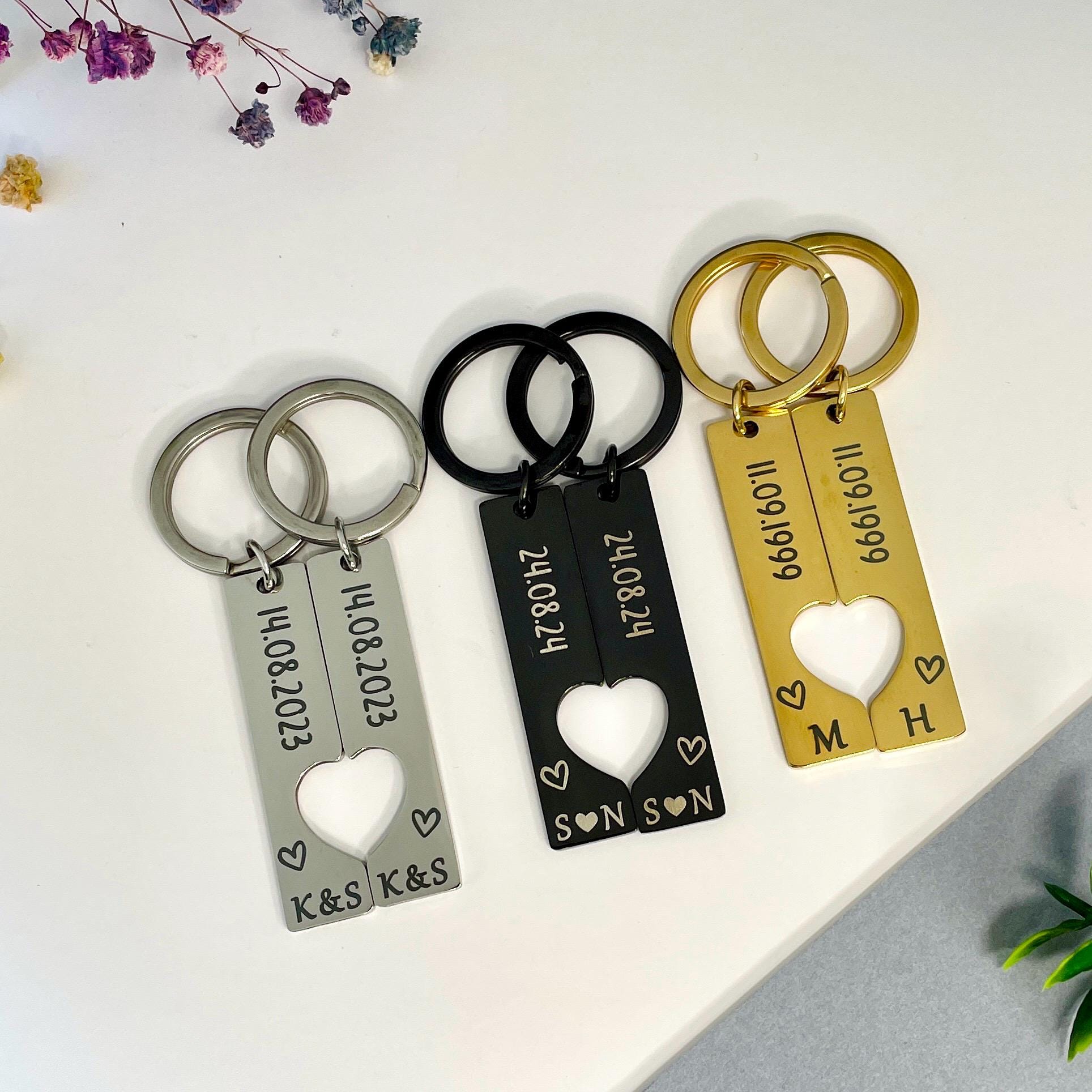 Personalised Engraved Heart Couple Keychain Set, Wedding Date Keyring with Coordinates Anniversary Gift Engravable Date Keychain,Key ring