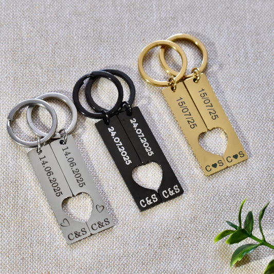 Custom Pair of engraved Wedding Mr & Mrs Keyrings, Couple Anniversary Gift, Wedding Date Keyrings, Wedding gift, Valentines Gift for Him Her